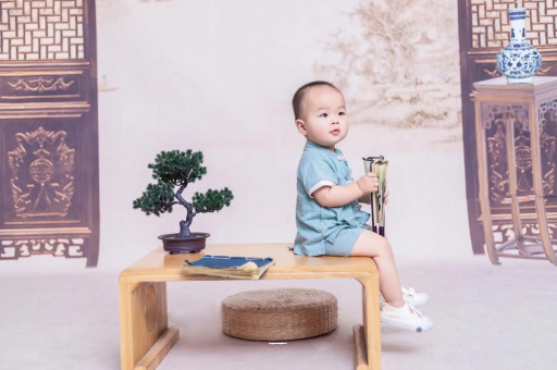 柳林孕妇肚子上的黑线